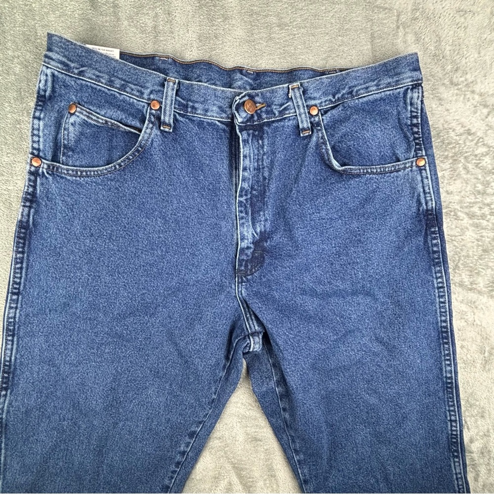 Wrangler Cowboy Cut Jeans Mens 36X32 Blue Relaxed Fit High Rise Denim NWT - Picture 4 of 15